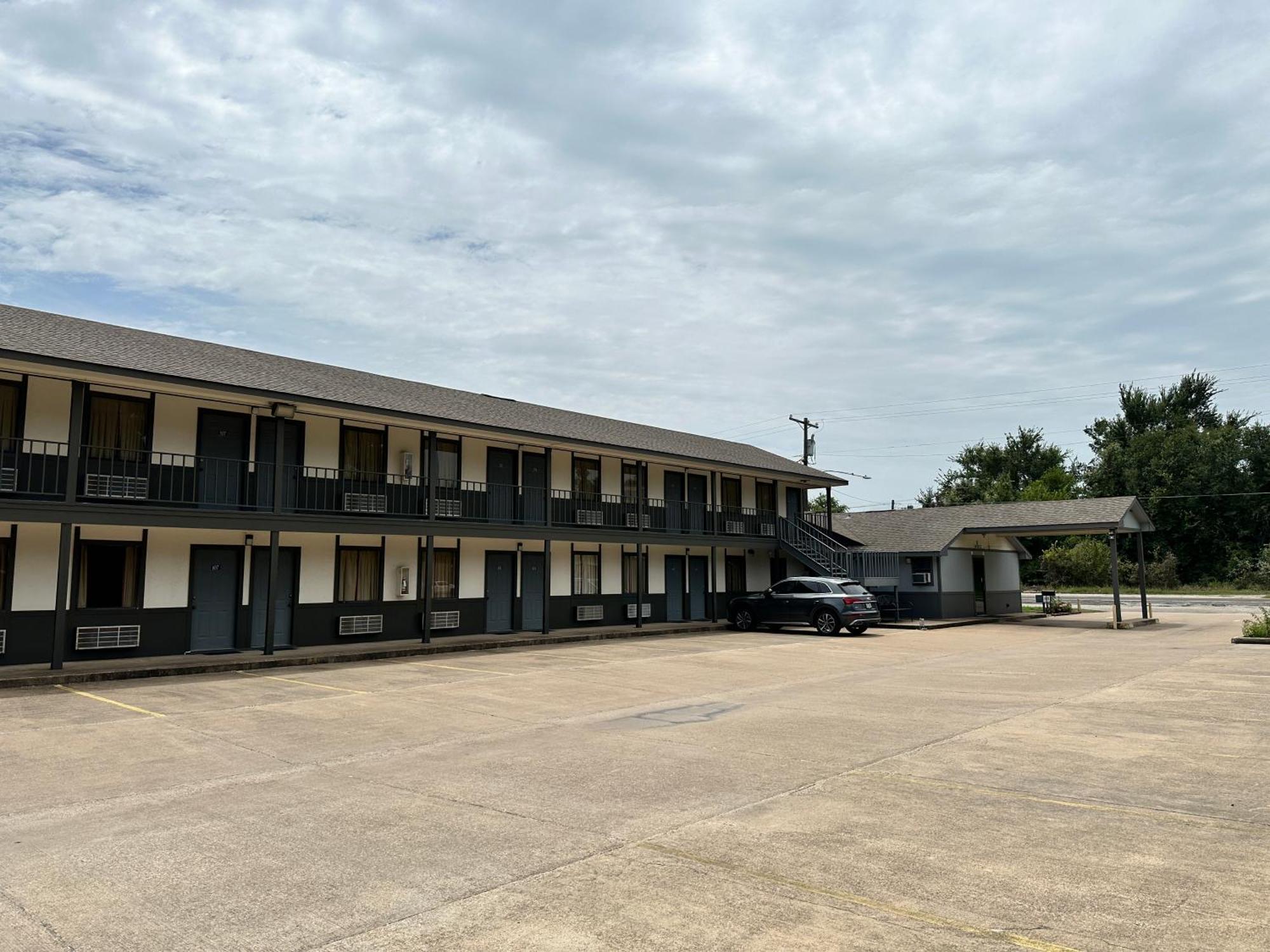 Regency Inn Jewett ภายนอก รูปภาพ