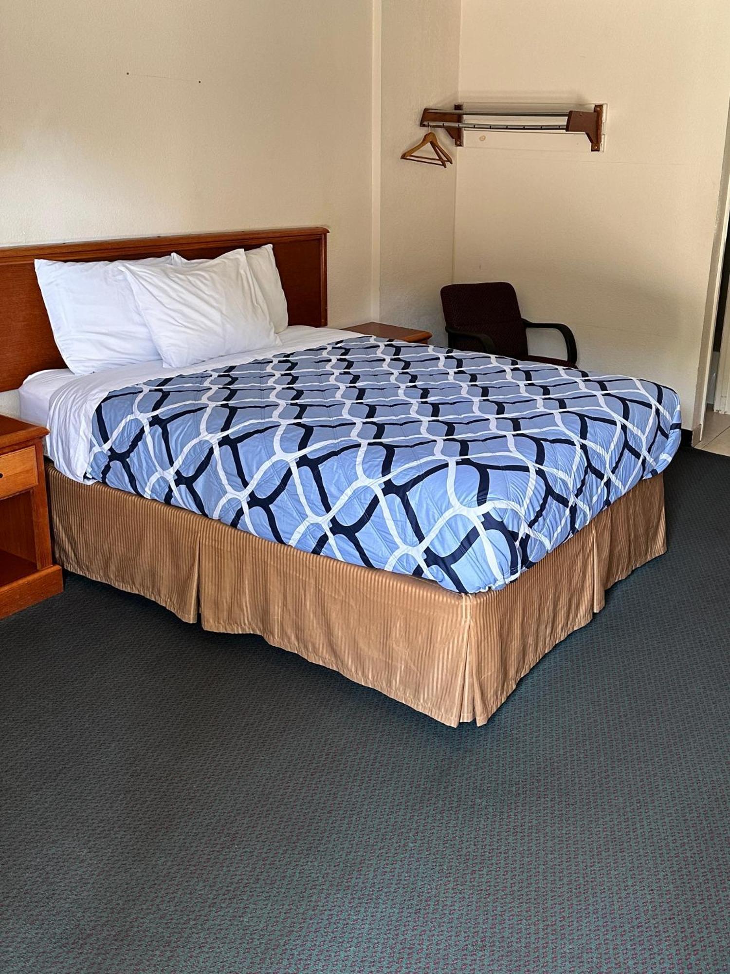 Regency Inn Jewett ภายนอก รูปภาพ