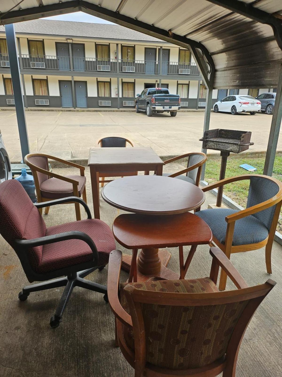 Regency Inn Jewett ภายนอก รูปภาพ